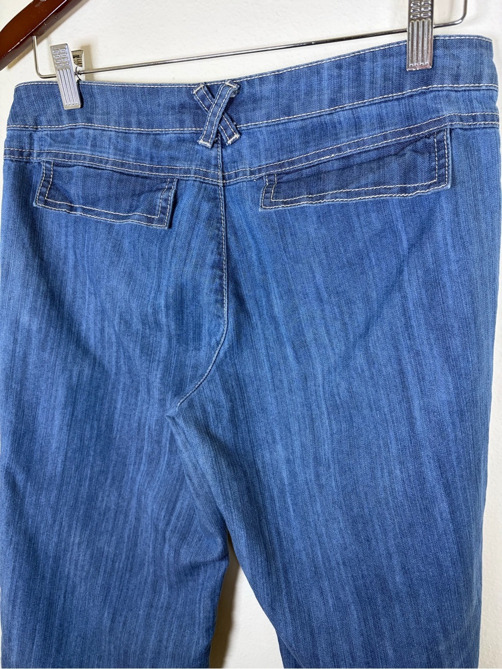 Baccini Denim Capri Jeans Womens Size 6 Blue Mid Rise Medium Wash Y2K - Picture 4 of 7